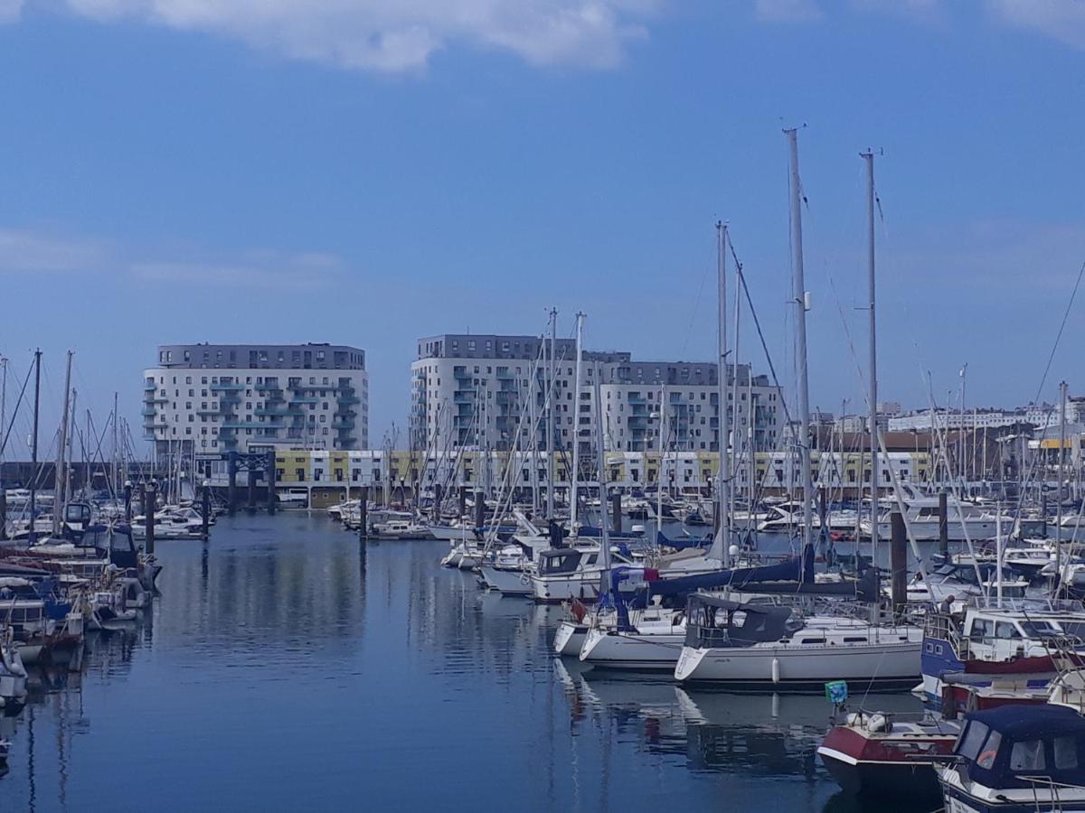 Unique, Loft-Style Apartment With Fantastic Brighton Marina Views المظهر الخارجي الصورة